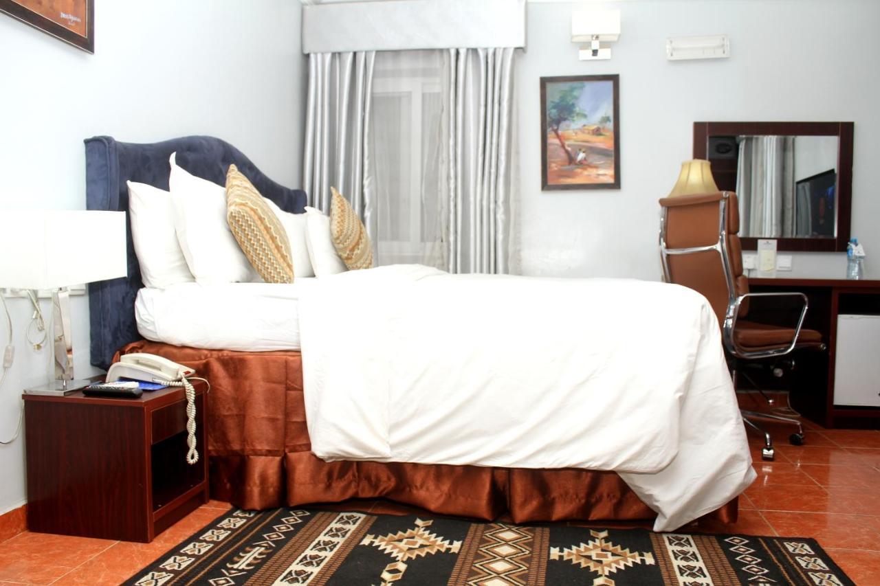 Bolton White Apartments Abuja Eksteriør bilde